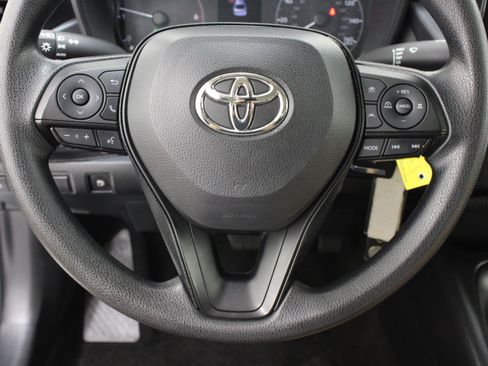 Used 2025 Toyota Corolla LE FWD image 20