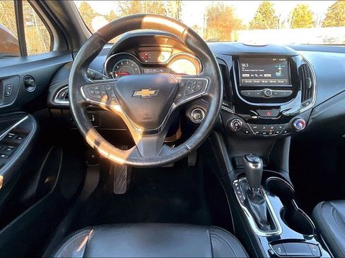 Used 2017 Chevrolet Cruze Premier w/ RS Package image 5