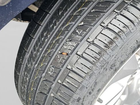 Used 2019 Honda Accord LX image 18