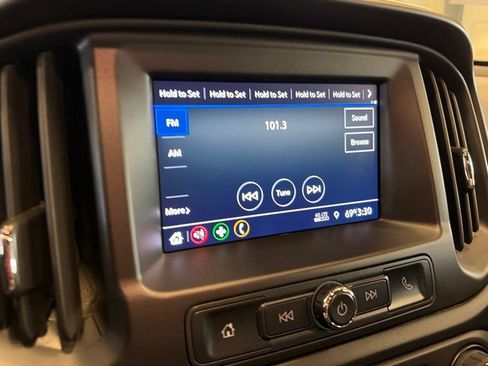 Used 2020 Chevrolet Colorado W/T w/ Custom Special Edition RWD image 28