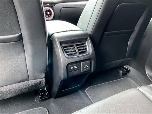 Used 2022 Chevrolet Blazer RS w/ Enhanced Convenience Package image 29