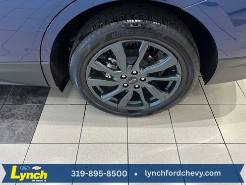 Used 2023 Chevrolet Equinox RS image 28