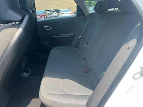 Used 2025 Kia K4 FWD image 24