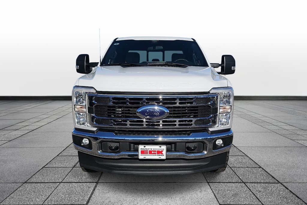 Used 2024 Ford F250 XLT w/ FX4 Off-Road Package AWD/4WD image 2