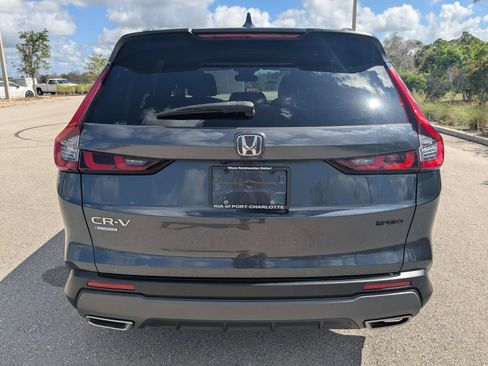 Used 2023 Honda CR-V Sport image 6