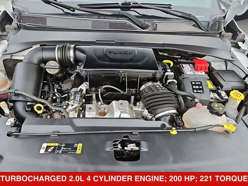 Used 2024 Jeep Compass Latitude AWD/4WD image 19