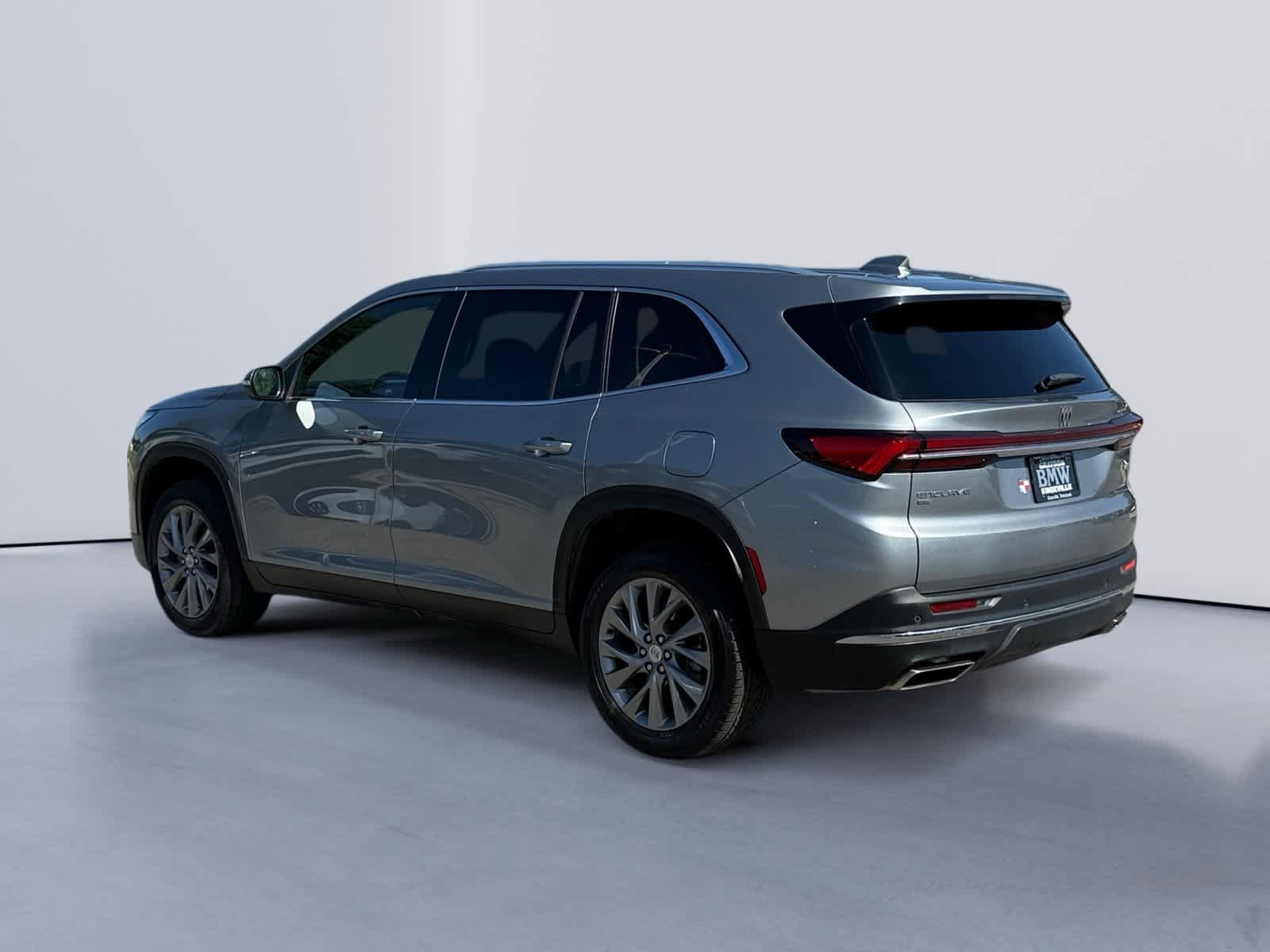 Used 2025 Buick Enclave Preferred AWD/4WD image 6