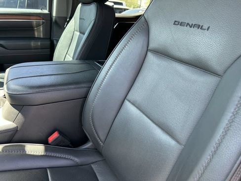 Used 2023 GMC Sierra 1500 Denali w/ Denali Reserve Package AWD/4WD image 9