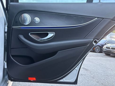 Used 2018 Mercedes-Benz E 300 image 29