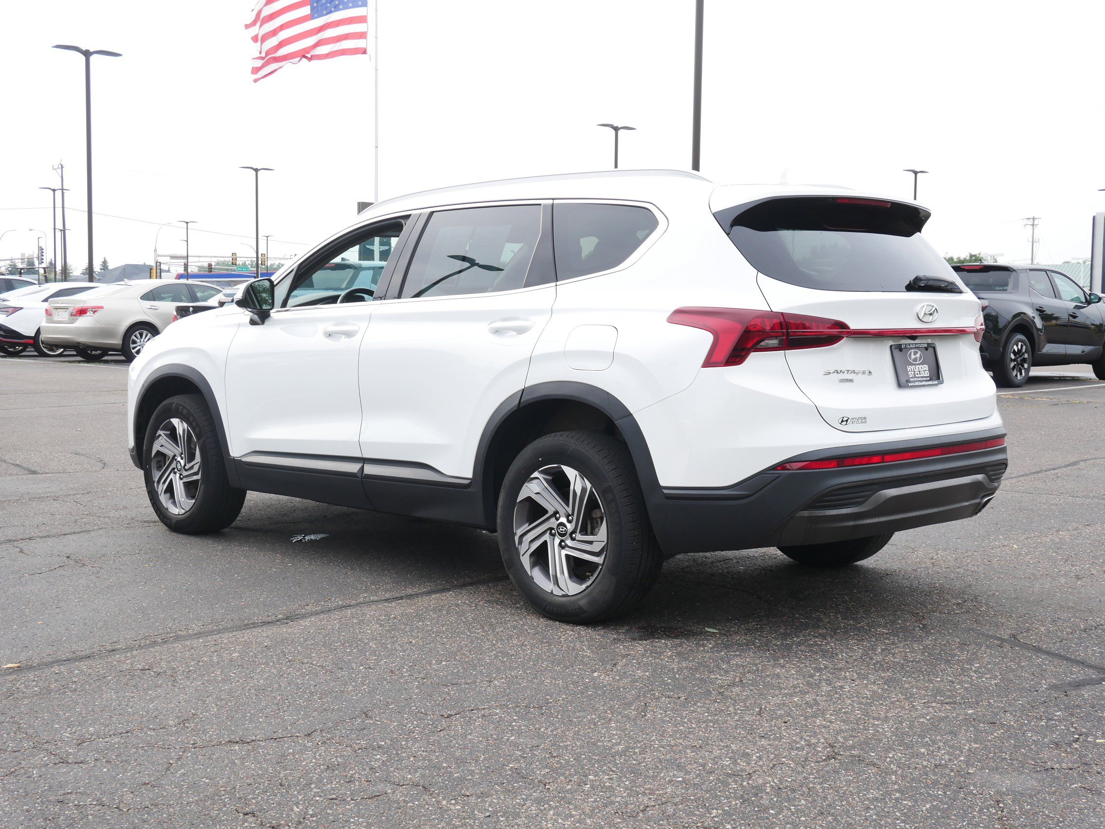 Used 2023 Hyundai Santa Fe SEL AWD/4WD image 3