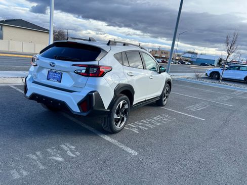 New 2025 Subaru Crosstrek 2.5i Limited image 3