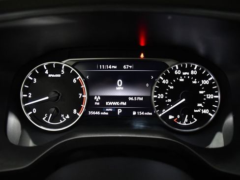 Used 2023 Nissan Rogue SV AWD/4WD image 12