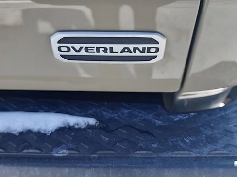 Used 2020 Jeep Gladiator Overland image 10