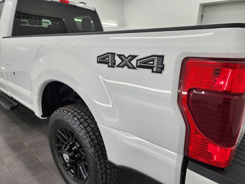 Used 2022 Ford F350 XLT w/ Black Appearance Package image 30