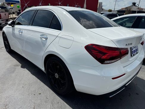 Used 2022 Mercedes-Benz A 220 4MATIC image 5