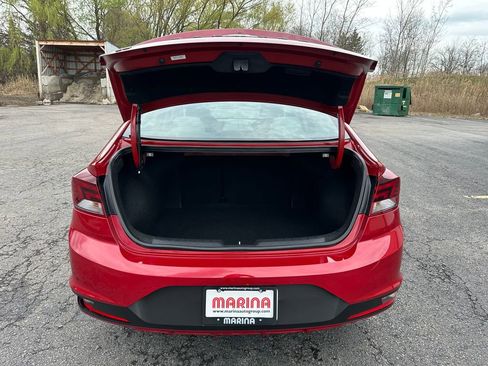 Used 2020 Hyundai Elantra SE image 16