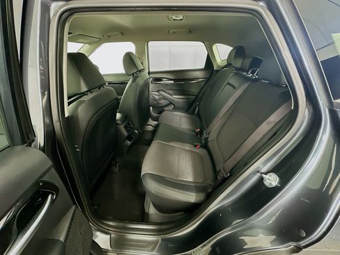 Used 2025 Kia Seltos S FWD image 28