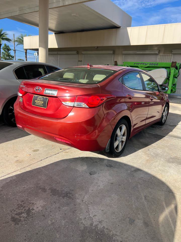 Used 2013 Hyundai Elantra GLS w/ Preferred Pkg FWD image 4