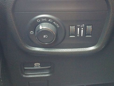 Used 2022 Jeep Grand Cherokee L Limited AWD/4WD image 12