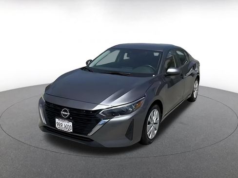 Used 2025 Nissan Sentra S FWD image 7
