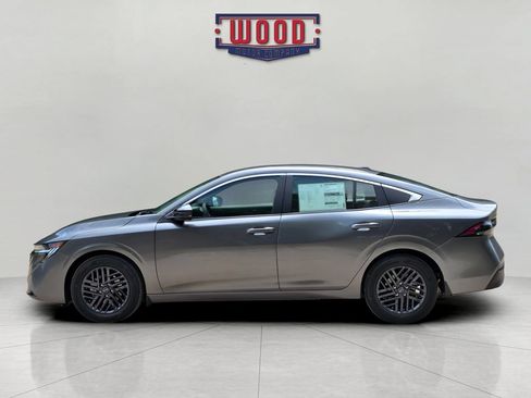 New 2026 Nissan Sentra SV FWD image 4