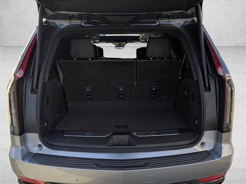 Used 2023 Cadillac Escalade V w/ Heavy-Duty Trailer Package image 6