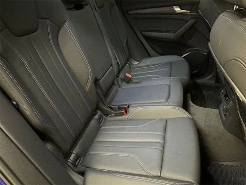 Used 2024 Audi Q5 2.0T Premium w/ Convenience Package image 30