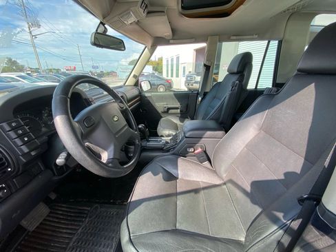 Used 2004 Land Rover Discovery SE image 10