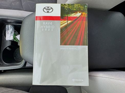 Used 2021 Toyota RAV4 XLE w/ Convenience Package AWD/4WD image 37