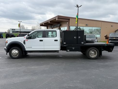 Used 2022 Ford F550 4x4 Crew Cab Super Duty w/ Power Equipment Group image 5