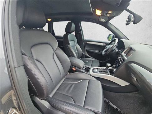 Used 2017 Audi Q5 2.0T Premium Plus w/ Technology Package AWD/4WD image 19