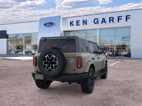New 2026 Ford Bronco Outer Banks AWD/4WD image 9
