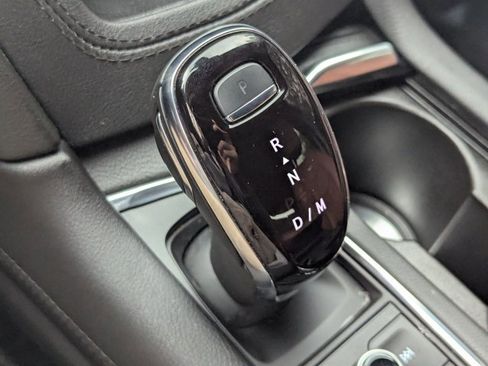 Used 2024 Cadillac XT5 Premium Luxury image 12