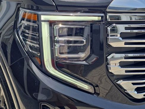 New 2026 GMC Sierra 1500 Denali w/ Denali Reserve Package AWD/4WD image 10