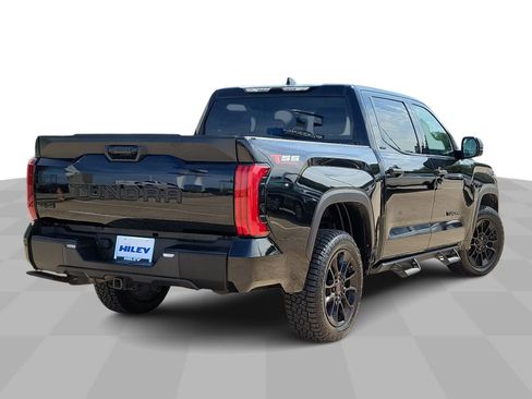 Used 2023 Toyota Tundra SR5 AWD/4WD image 8