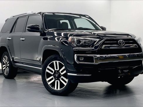 Used 2023 Toyota 4Runner Limited AWD/4WD image 6