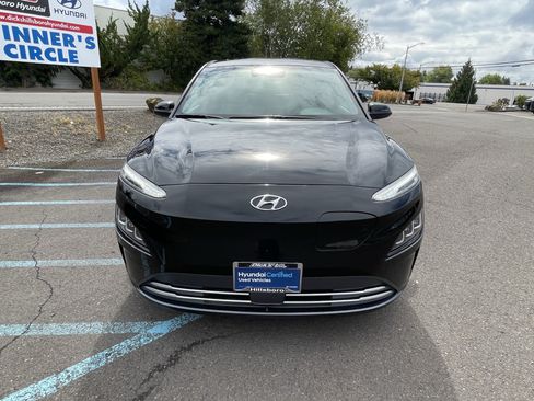 Certified 2023 Hyundai Kona Limited FWD image 8
