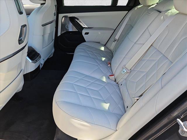 New 2026 BMW 760i xDrive AWD/4WD image 16