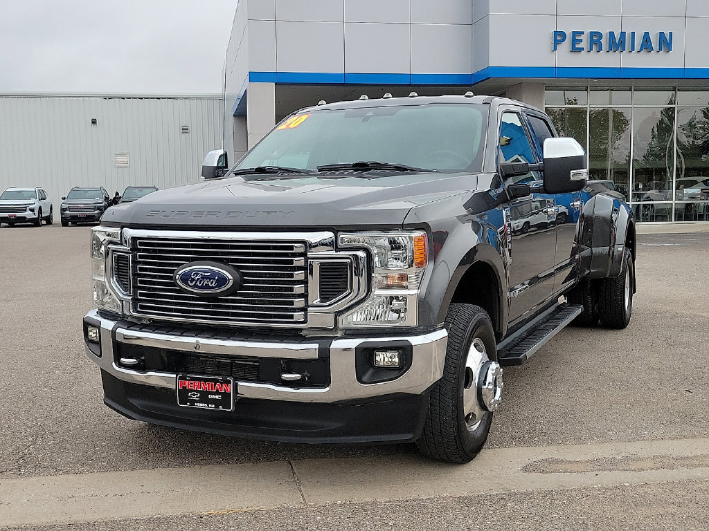 Used 2020 Ford F350 XLT w/ XLT Premium Package AWD/4WD image 4