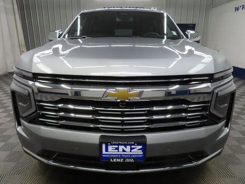 Used 2025 Chevrolet Suburban Premier image 49