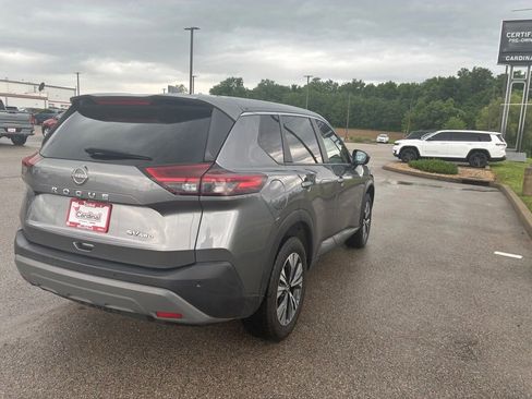 Used 2023 Nissan Rogue SV AWD/4WD image 10
