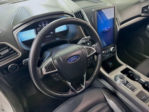 Used 2024 Ford Edge SEL image 12
