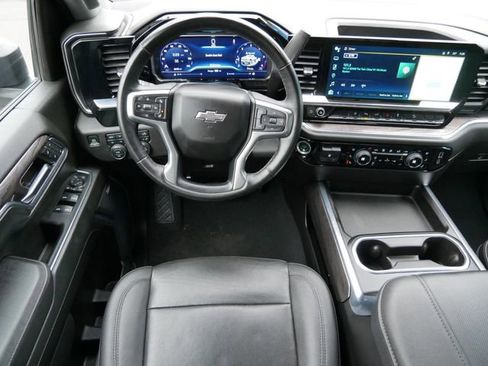 Certified 2024 Chevrolet Silverado 3500 LTZ w/ LTZ Plus Package image 9