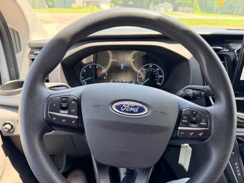 Used 2023 Ford Transit 350 XLT RWD image 21