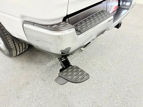 Used 2020 RAM 1500 Big Horn image 9