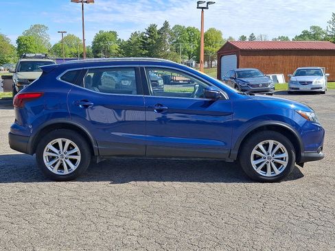 Used 2019 Nissan Rogue Sport SV AWD/4WD image 25