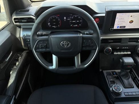 Used 2024 Toyota Tacoma TRD Off-Road AWD/4WD image 15