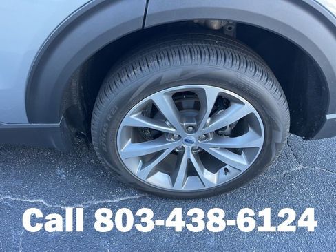 Used 2025 Ford Explorer Platinum w/ Ultimate Package image 33