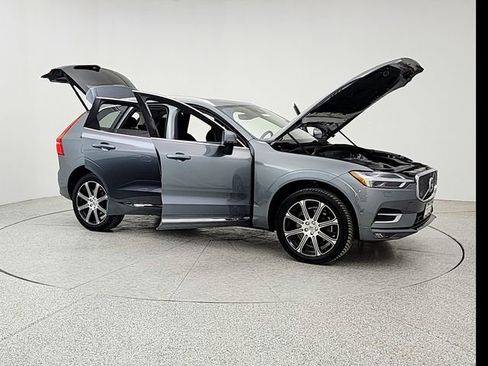 Used 2018 Volvo XC60 T6 Inscription w/ Luxury Seat Package image 10