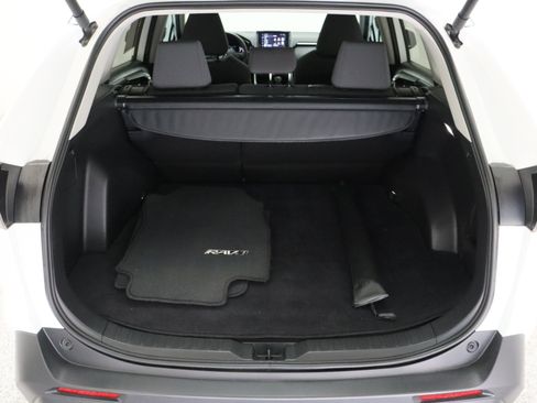 Certified 2024 Toyota RAV4 XLE w/ Convenience Package image 33